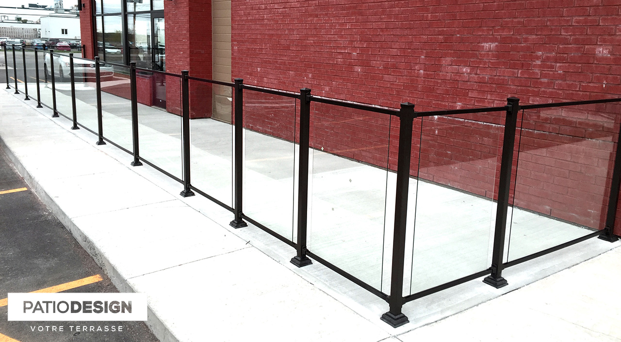 Frontenac Fences Model Crystal by Patio Design inc.