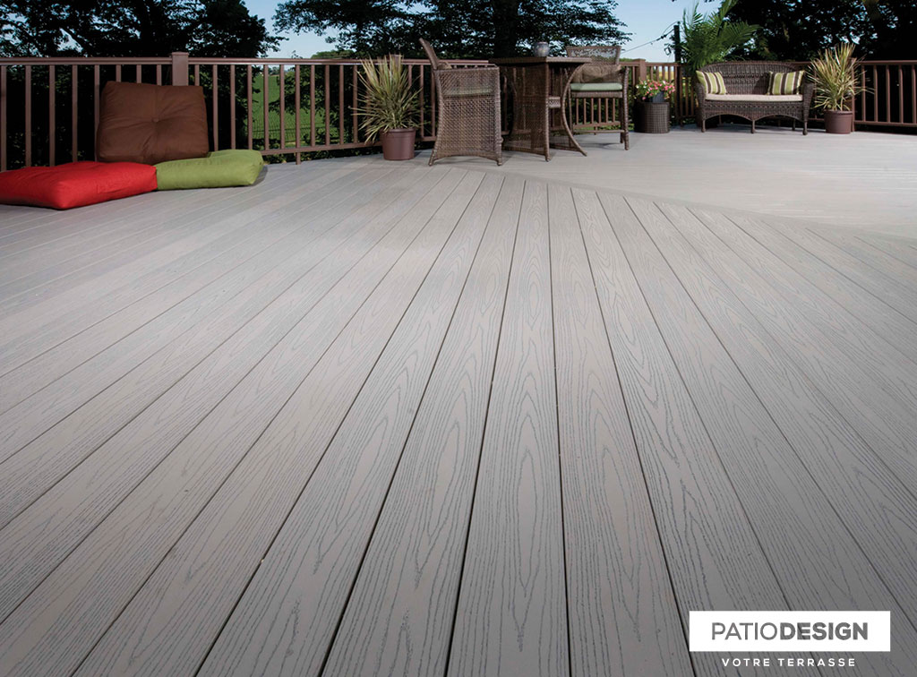 Azek Terrace by Patio Design inc.