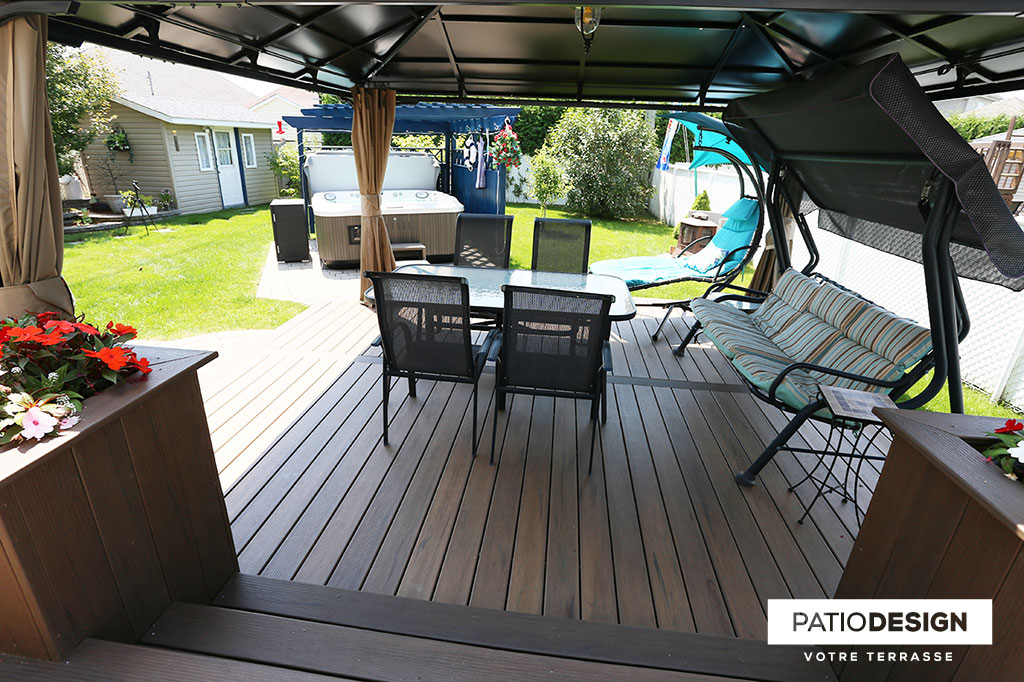 Patio with a SPA by Patio Design inc.