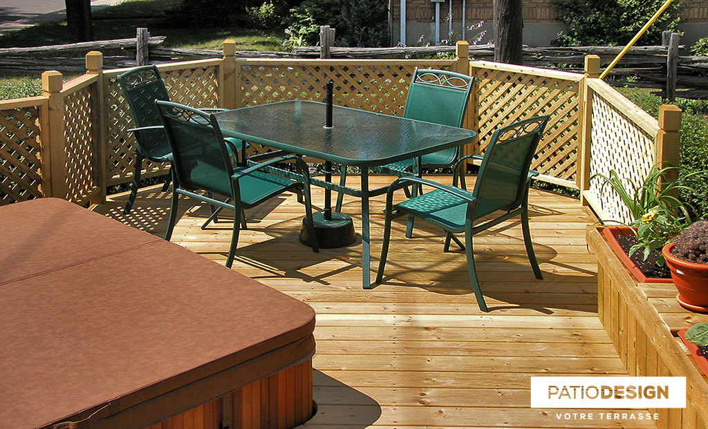 Patio with a SPA by Patio Design inc.