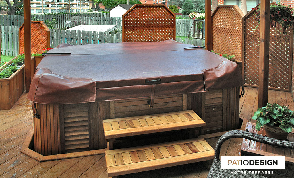 Patio with a SPA by Patio Design inc.