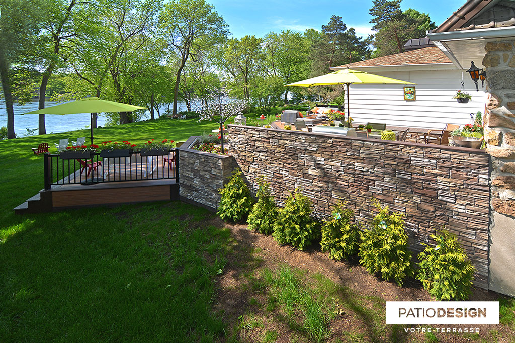 Trex Terrace by Patio Design inc.