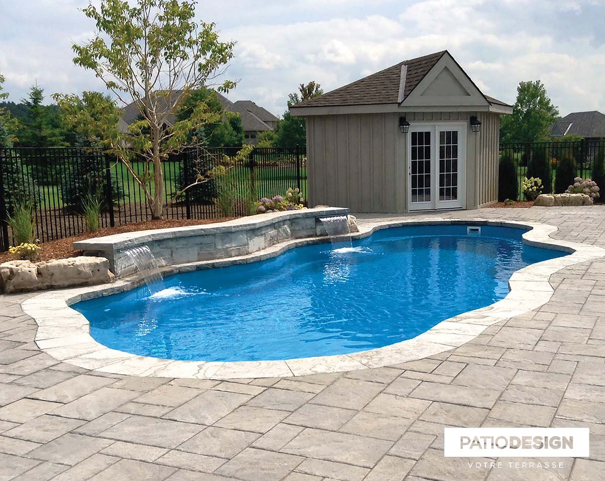 Inground Pool in Fiberglass by Patio Design inc.