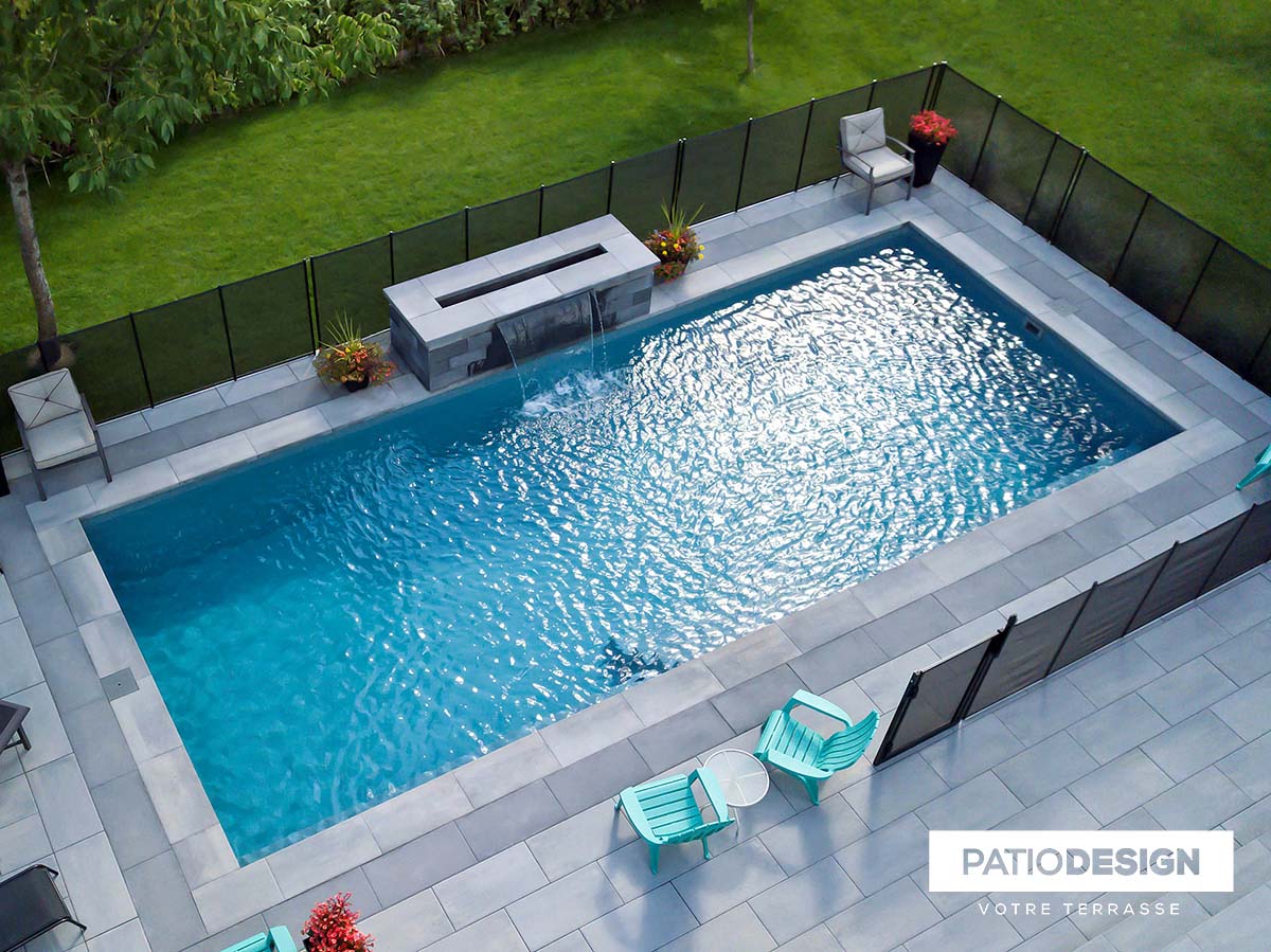 Inground Pool in Fiberglass by Patio Design inc.