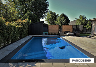 Piscine creusée en fibre de verre par Patio Design inc.