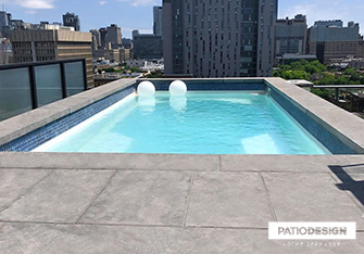 Piscine creusée en fibre de verre par Patio Design inc.