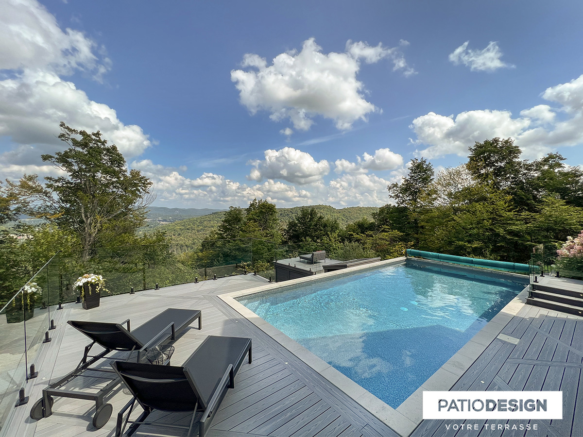 Inground Pool in Fiberglass by Patio Design inc.