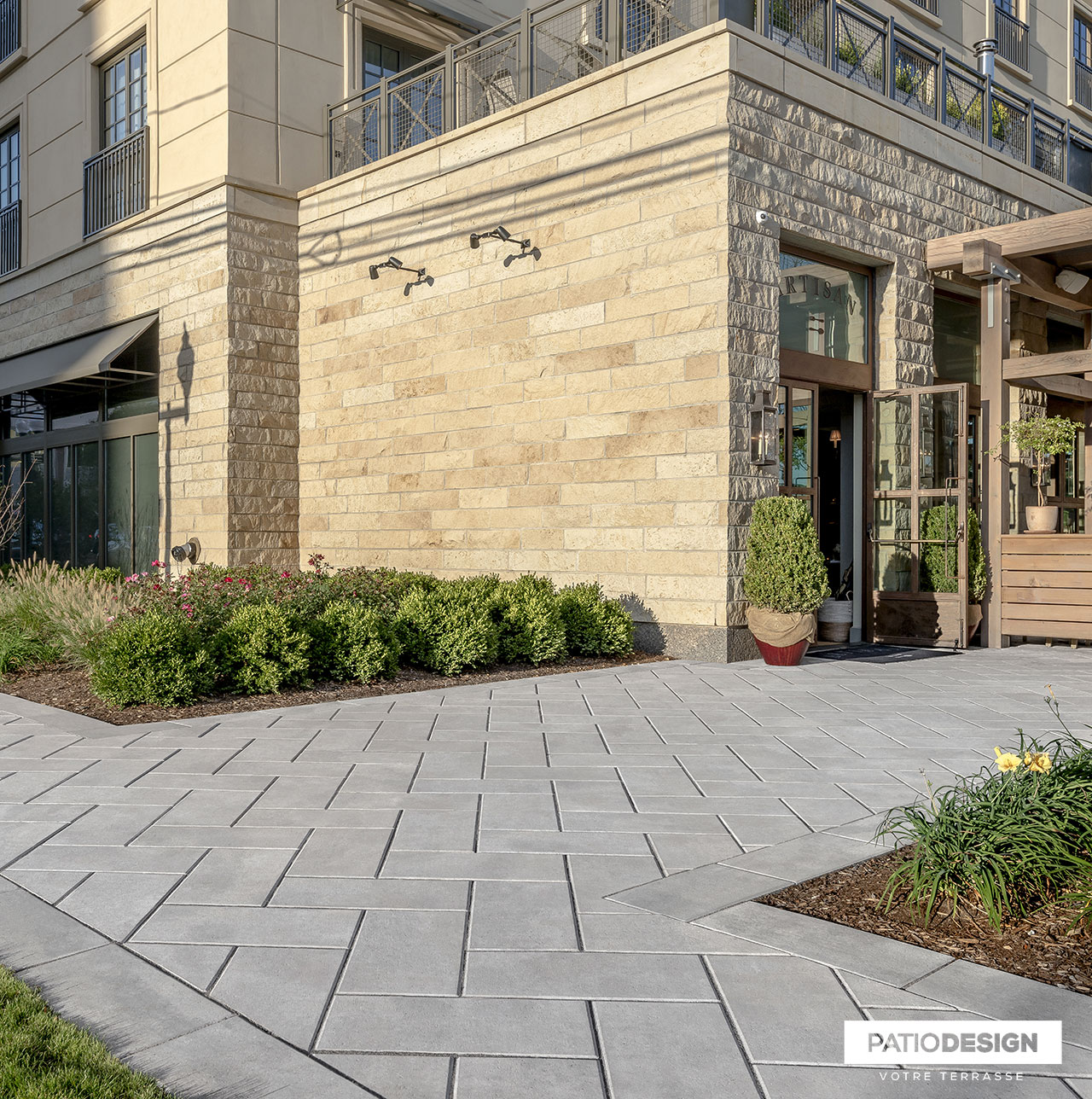Rinox Pavers Tena by Patio Design inc.