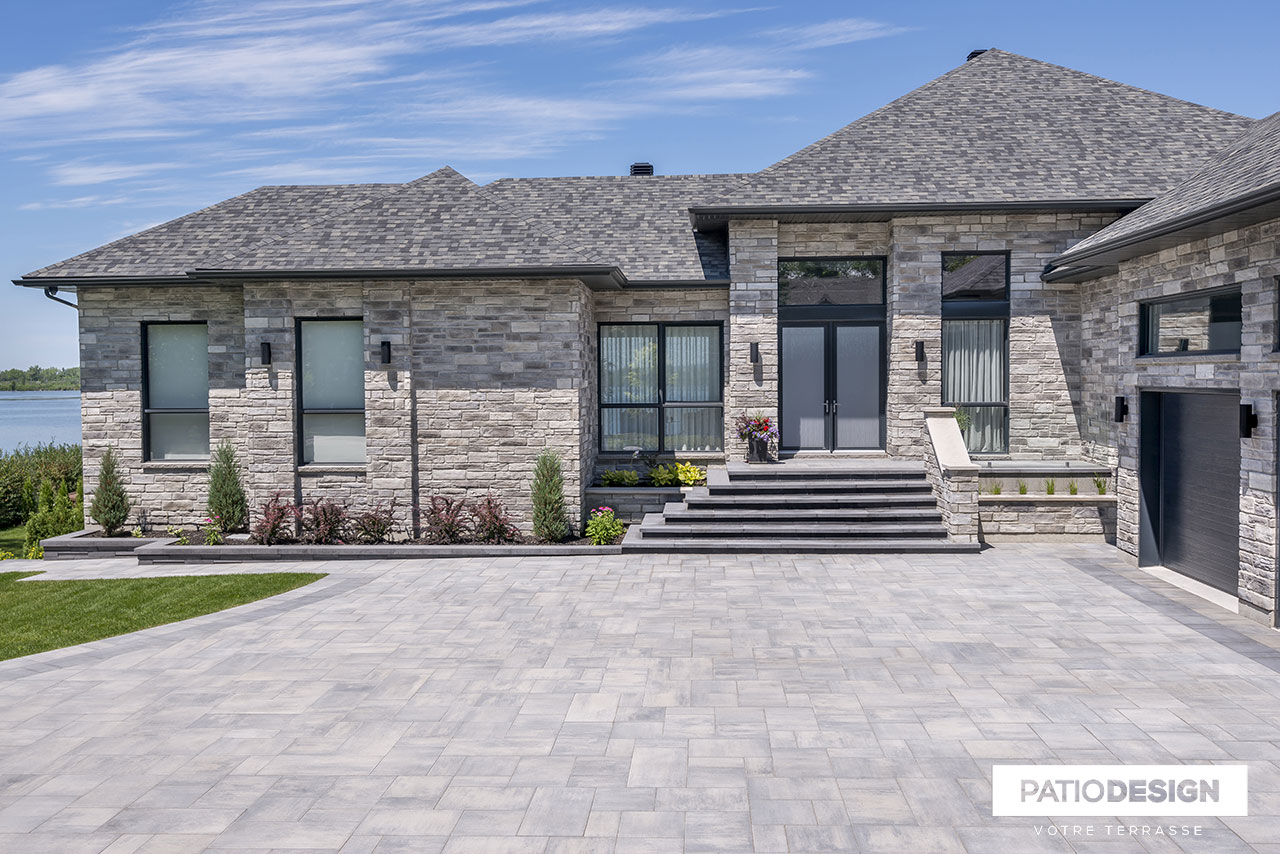 Rinox Pavers Proma XL, Charcoal by Patio Design inc.