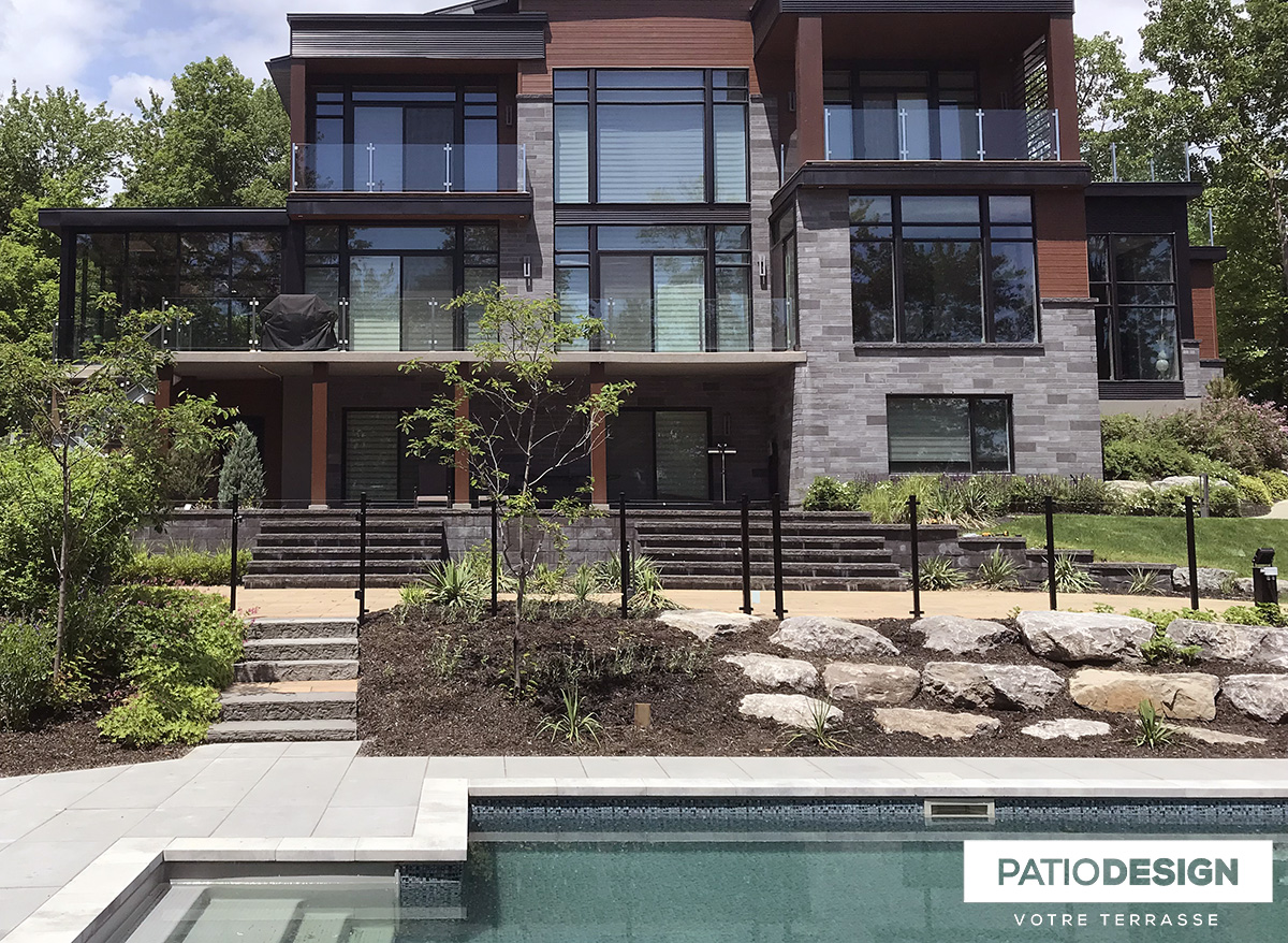 Frontenac Fences Model Crystal 45 by Patio Design