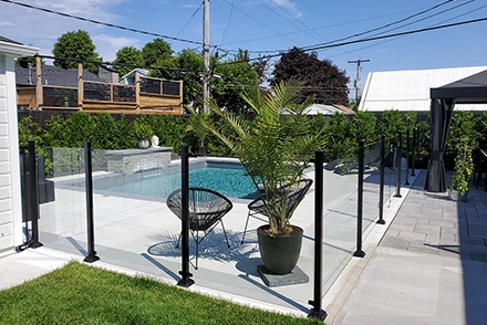 Patio avec Piscine par Patio Design inc.